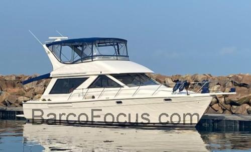 Bayliner 3988 Command Bridge avaliação e ficha técnica